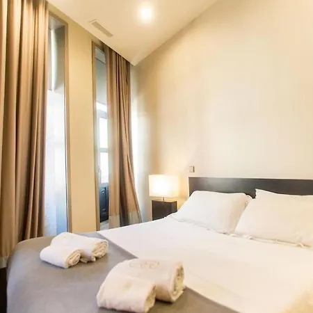 Apartment Oporto2gether For 5 To 9 People *