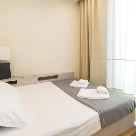 Oporto2gether For 5 To 9 People Apartment